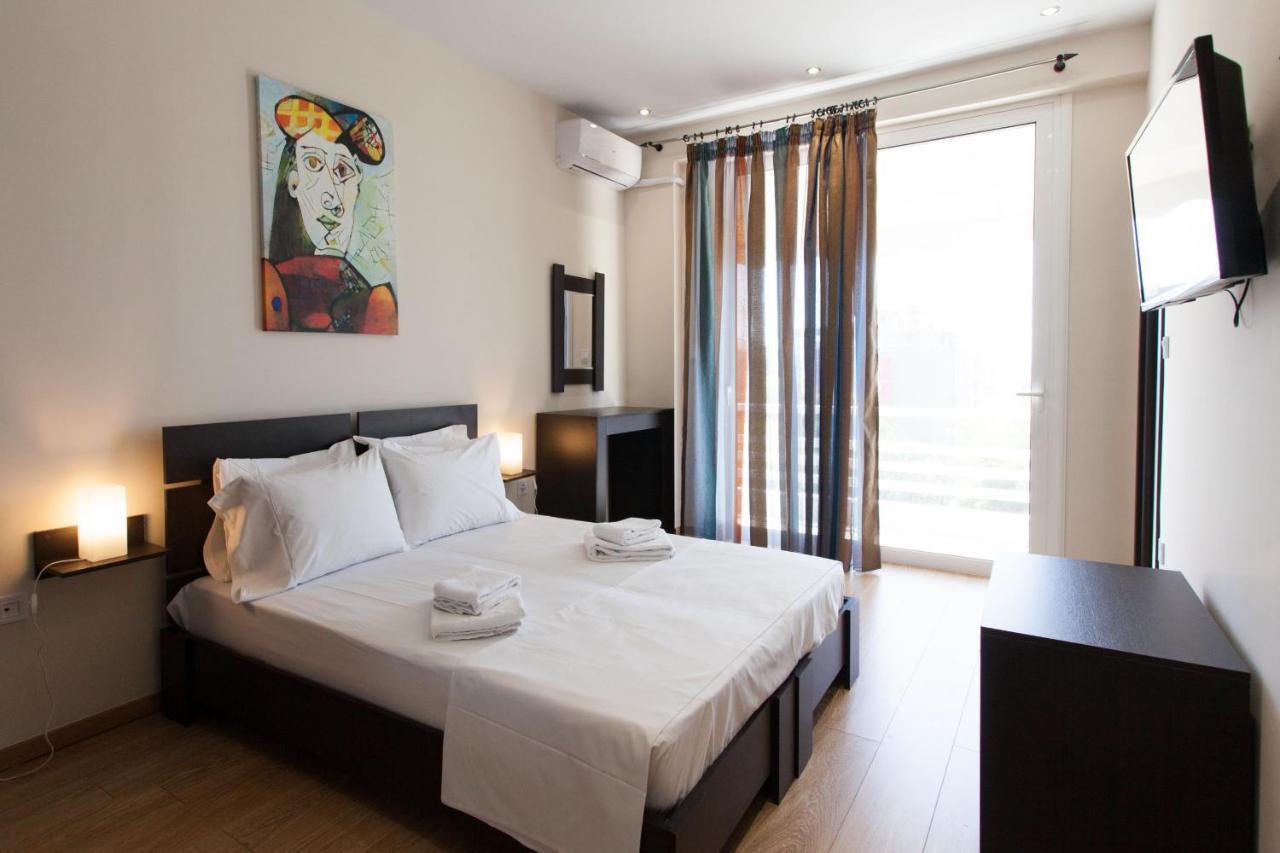 Modern Apt In Glyfada A Breath Away From The Sea - The View Athens Exterior photo