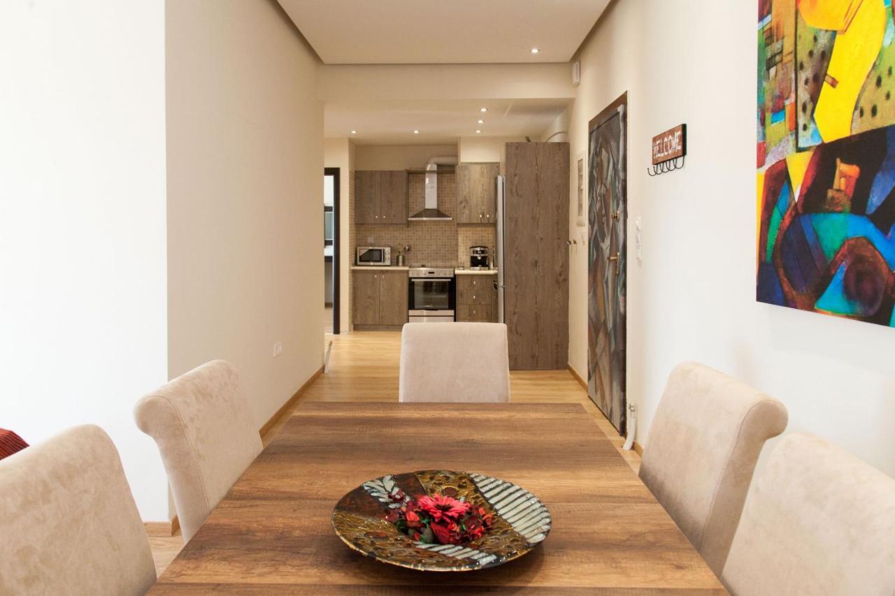 Modern Apt In Glyfada A Breath Away From The Sea - The View Athens Exterior photo