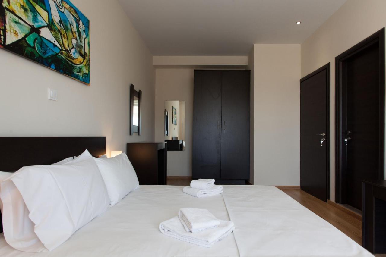 Modern Apt In Glyfada A Breath Away From The Sea - The View Athens Exterior photo