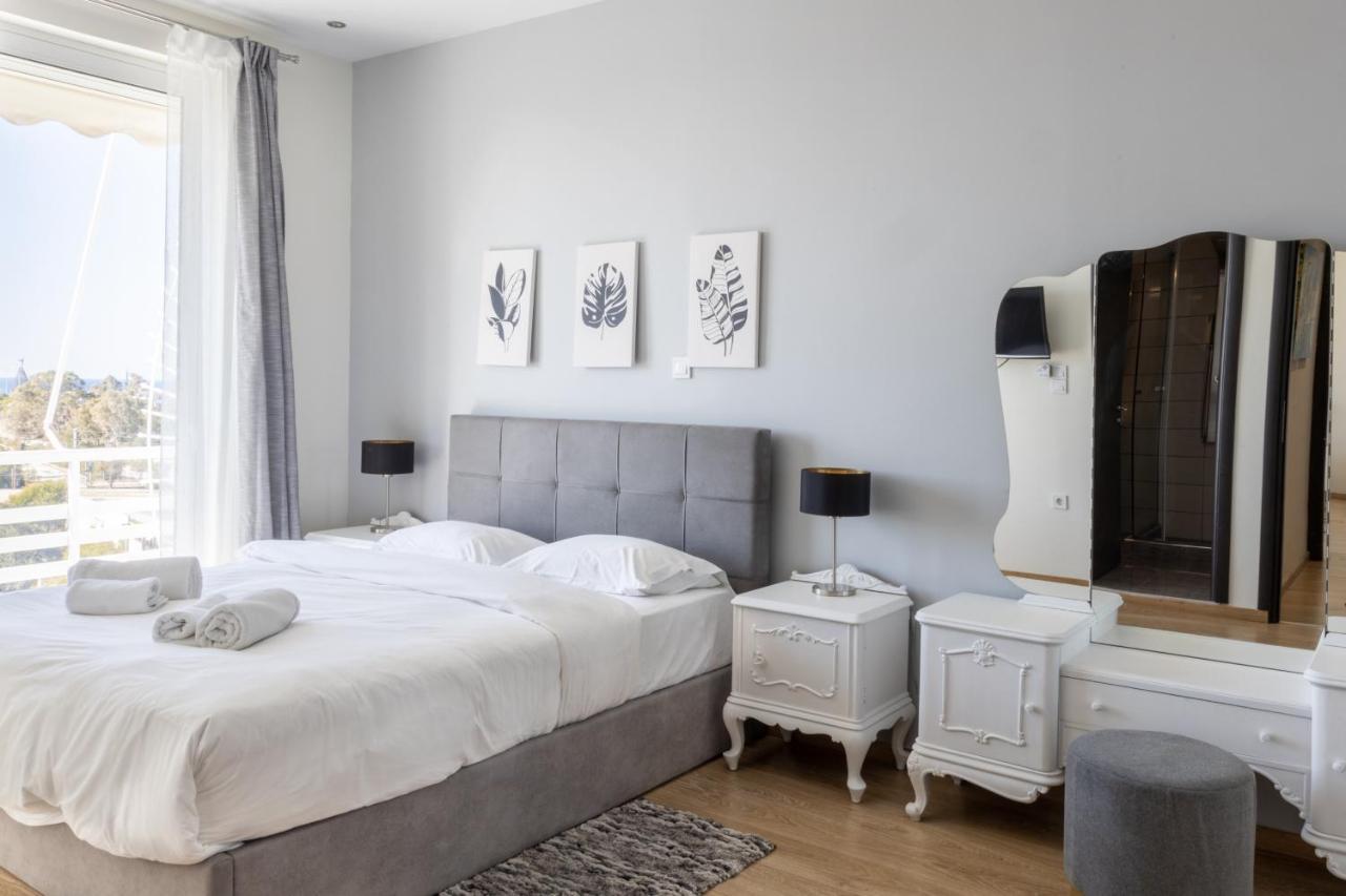 Modern Apt In Glyfada A Breath Away From The Sea - The View Athens Exterior photo